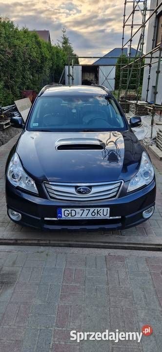 Grafitowy Używany 2010 Subaru Outback SUV | 17 900 zł (Super Cena) - Obraz 1/4