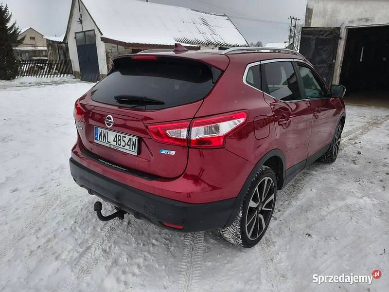 Używany Nissan Qashqai 2014 Wiśniowy SUV