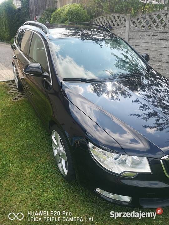 Czarny Używany 2010 Skoda Superb Kombi | 19 000 zł (Uczciwa cena) - Obraz 1/4