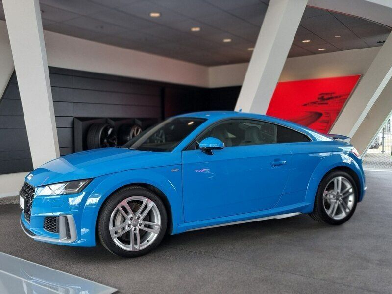 Używany Audi TT Ambiente 245 KM (180 kW) 2021 Niebieski Coupe