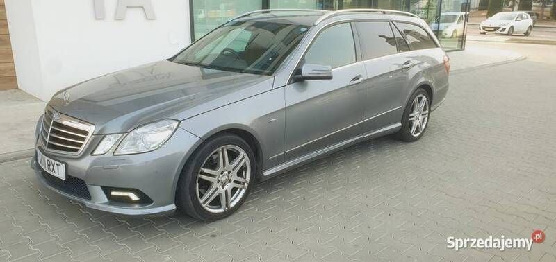 Używany 2011 Mercedes E250 | 16 500 zł - Obraz 1/4