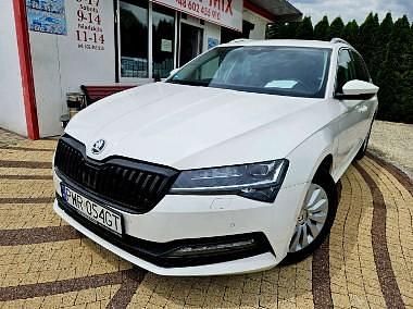 Inny kolor Używany 2021 Skoda Superb Kombi | 85 800 zł (Uczciwa cena) - Obraz 1/4