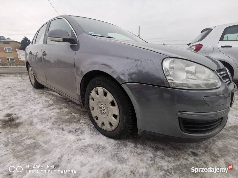 Szary Używany 2008 VW Jetta Sedan/Limuzyna | 11 900 zł (Super Cena) - Obraz 1/4