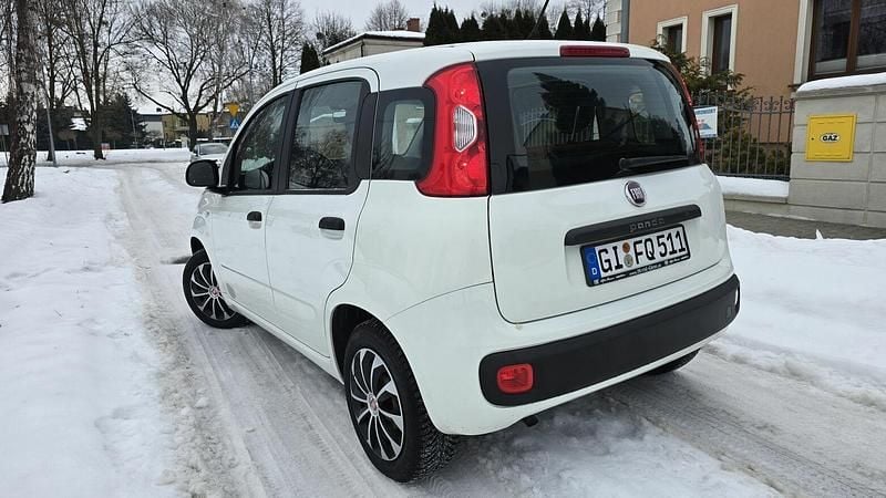 Używany Fiat Panda Lounge 70 KM (51 kW) 2016 Biały Hatchback