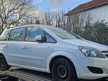 Używany Opel Zafira 115 KM (84 kW) 2012 Biały Minivan