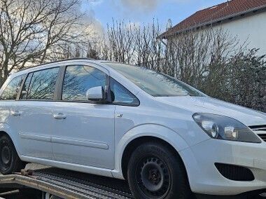 Biały Używany 2012 Opel Zafira Minivan | 7600 zł - Obraz 1/4