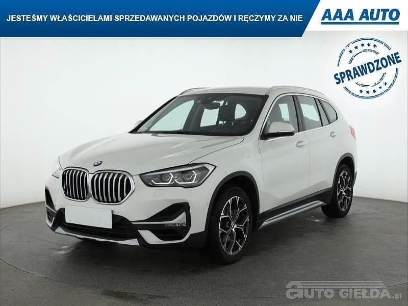 Używany BMW X1 140 KM (102 kW) 2019 Biały SUV