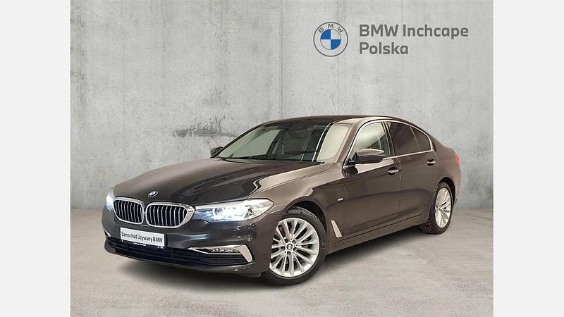 Używany BMW 520 Luxury Line 190 KM (139 kW) 2017 Jatoba metallic metalizowany Sedan/Limuzyna