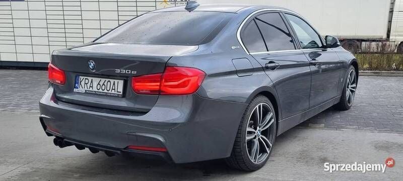 Używany BMW 330e iPerformance 252 KM (185 kW) 2017 Szary Coupe
