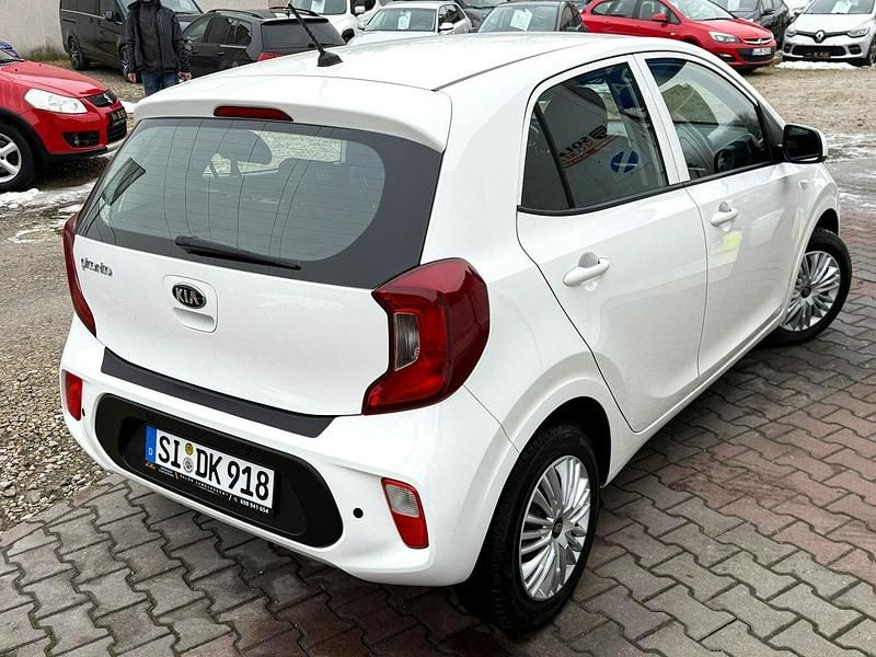 Używany Kia Picanto 67 KM (49 kW) 2017 Biały (metalik) Hatchback