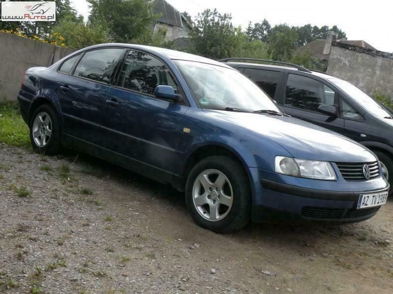 Używany VW Passat 125 KM (91 kW) 2000 Niebieski ciemny (metalik) Sedan/Limuzyna