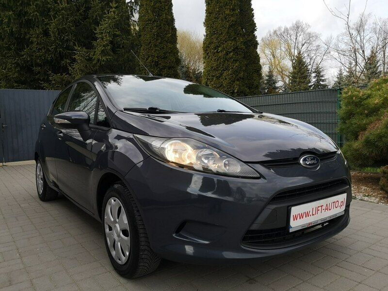 Używany Ford Fiesta 60 KM (44 kW) 2012 Grafitowy (metalik) Hatchback