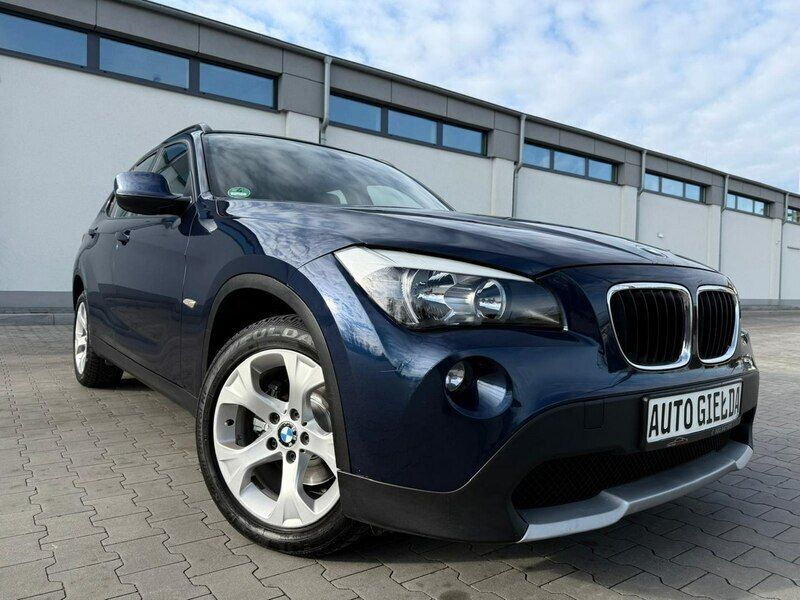 Niebieski Używany 2010 BMW X1 SUV | 37 999 zł (Dość drogi) - Obraz 1/4