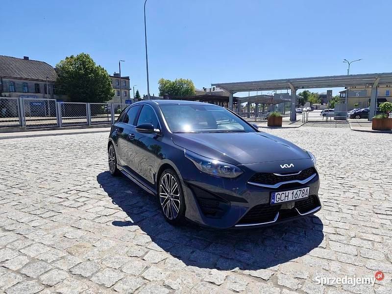 Szary Używany 2023 Kia Ceed GT-Line Hatchback | 105 000 zł (Drogi) - Obraz 1/4