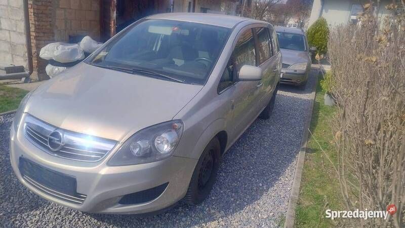 Używany 2011 Opel Zafira Minivan | 18 000 zł - Obraz 1/4