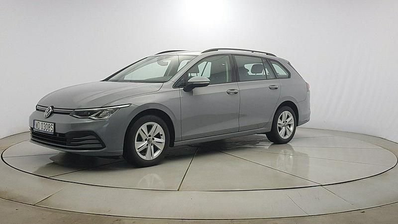 Używany VW Golf VIII Life 131 KM (96 kW) 2021 Szary Kombi