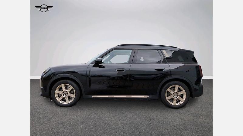 Używany Mini Countryman 225 kW (306 KM) 2024 Midnight black ii metalizowany SUV