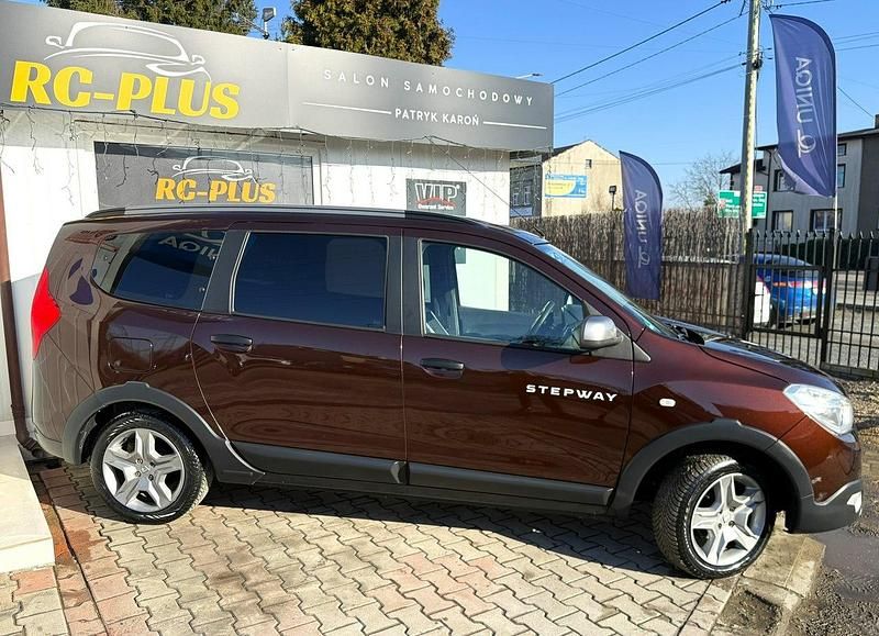 Używany Dacia Lodgy Stepway 102 KM (75 kW) 2017 Brązowobeżowy Minivan