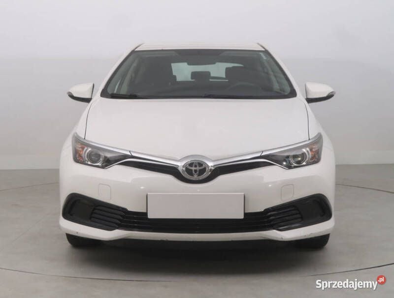 Biały Używany 2016 Toyota Auris Hatchback | 41 999 zł (Uczciwa cena) - Obraz 1/4