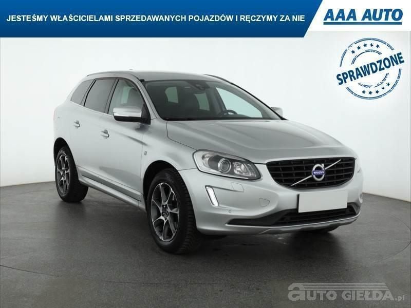 Srebrny Używany 2016 Volvo XC60 SUV | 66 999 zł (Super Cena) - Obraz 1/4
