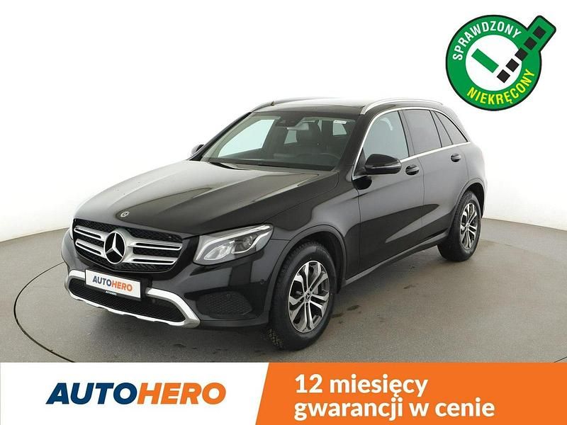 Używany Mercedes GLC250 211 KM (155 kW) 2017 Czarny SUV