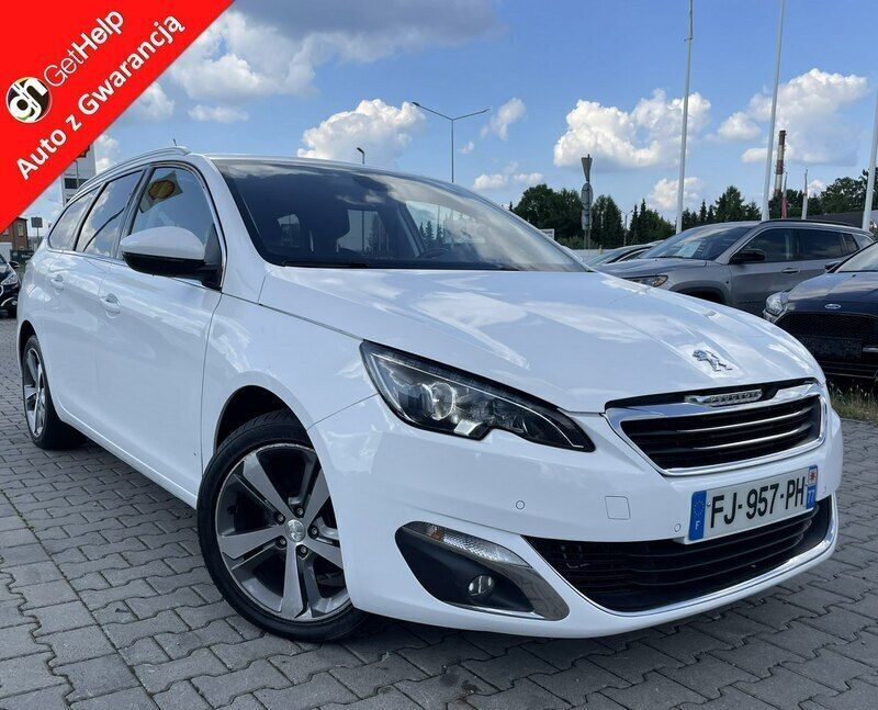 Używany Peugeot 308 120 KM (88 kW) 2017 Biały Sedan/Limuzyna