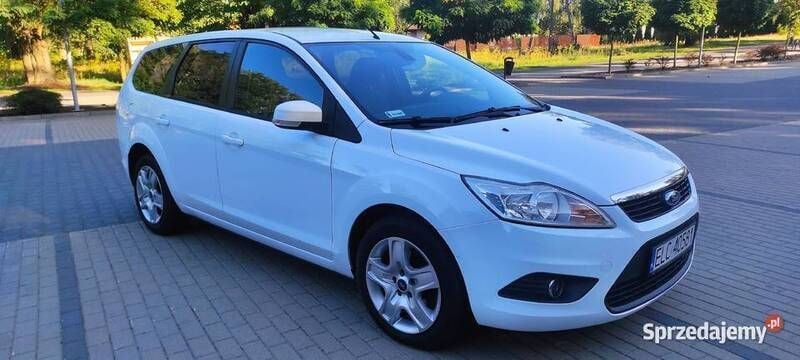 Używany Ford Focus 2010 Biały Kombi