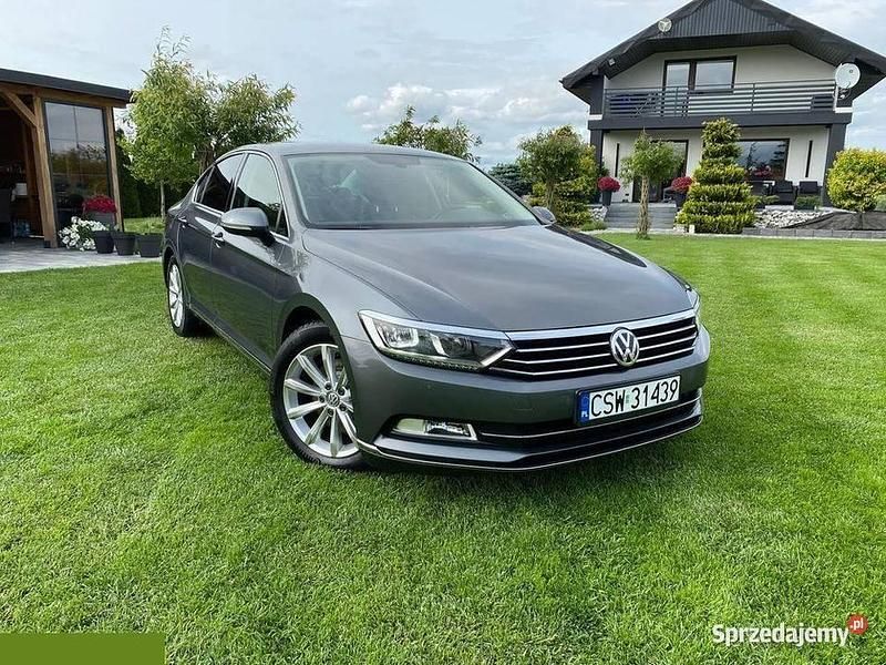 Używany 2017 VW Passat Highline | 63 900 zł (Uczciwa cena) - Obraz 1/4