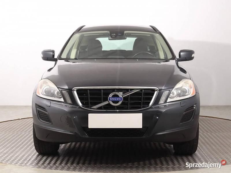 Szary Używany 2010 Volvo XC60 SUV | 28 499 zł (Dobra cena) - Obraz 1/4