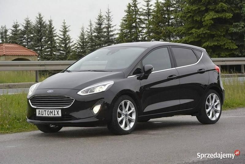 Używany Ford Fiesta 101 KM (74 kW) 2018 Czarny Hatchback