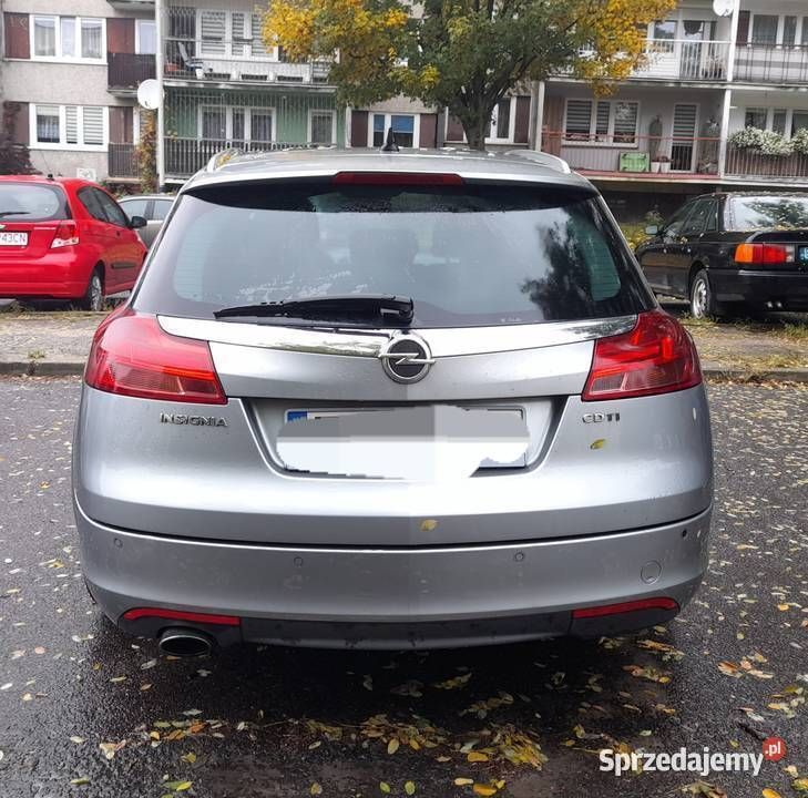 Srebrny Używany 2010 Opel Insignia Cosmo Sedan/Limuzyna | 19 000 zł - Obraz 1/4