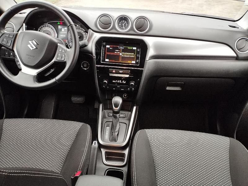 Używany Suzuki Vitara 2024 Fc2 sphere blue pearl SUV