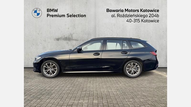 Używany BMW 318 Shadowline 156 KM (114 kW) 2021 Czarny Kombi