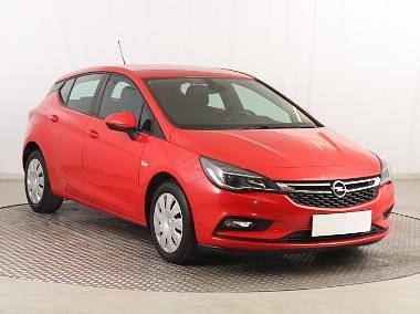 Używany Opel Astra 110 KM (80 kW) 2019 Czerwony Hatchback
