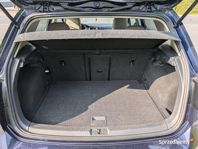 Używany 2016 VW e-Golf Hatchback | 32 500 zł - Obraz 1/4