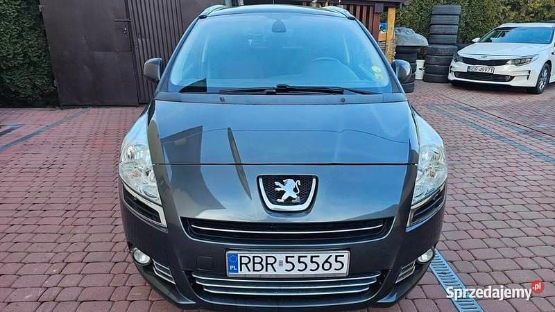 Używany Peugeot 5008 2012 Szary Minivan