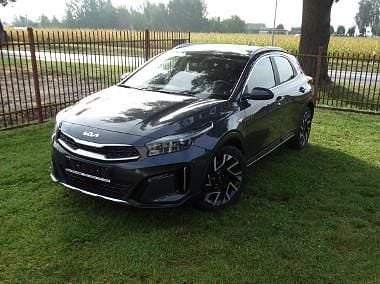 Szary Używany 2023 Kia XCeed SUV | 89 900 zł (Uczciwa cena) - Obraz 1/4