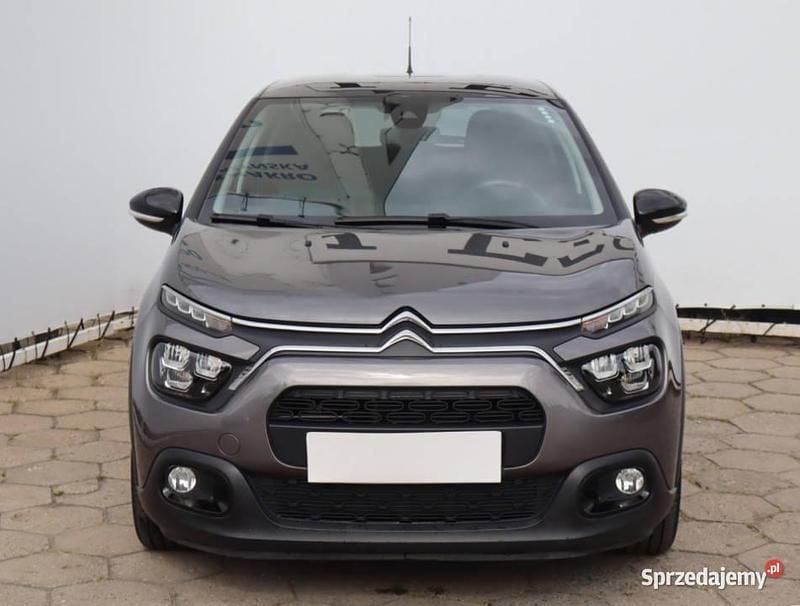 Szary Używany 2023 Citroën C3 PureTech Hatchback | 55 999 zł (Dość drogi) - Obraz 1/4