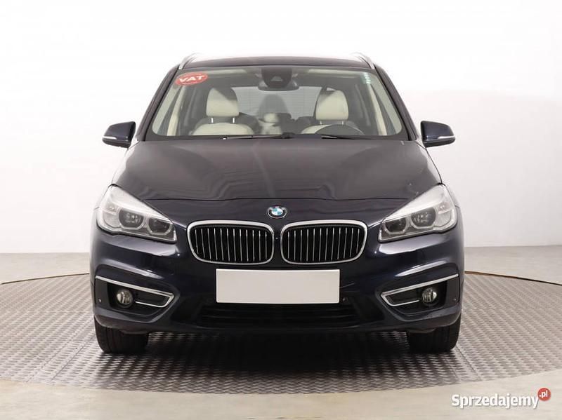 Czarny Używany 2015 BMW 218 Gran Tourer Minivan | 45 999 zł - Obraz 1/4