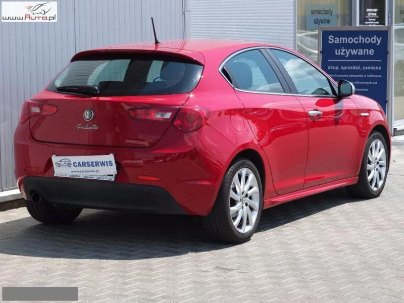 Używany Alfa Romeo Giulietta 170 KM (125 kW) 2012 Czerwony Hatchback