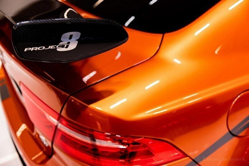 Używany Jaguar XE 600 KM (441 kW) 2018 Pomarańczowy Sedan/Limuzyna