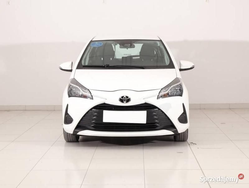 Biały Używany 2018 Toyota Yaris Hatchback | 36 999 zł - Obraz 1/4