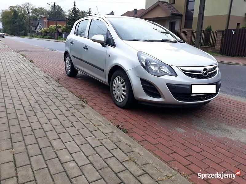 Używany Opel Corsa 2014 Srebrny Hatchback
