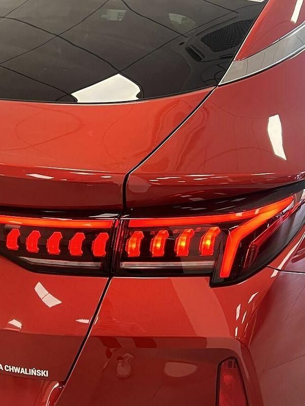 Nowe JAC J7 2025 Czerwony Sedan/Limuzyna