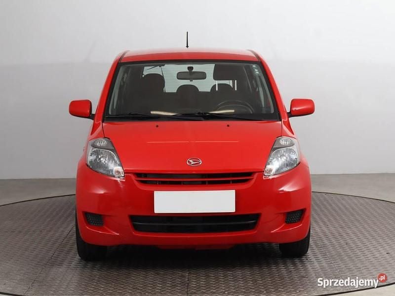 Używany Daihatsu Sirion 2012 Czerwony Hatchback