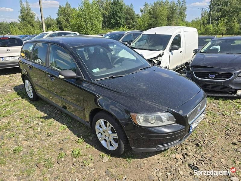 Używany Volvo V50 109 KM (80 kW) 2006 Czarny Kombi