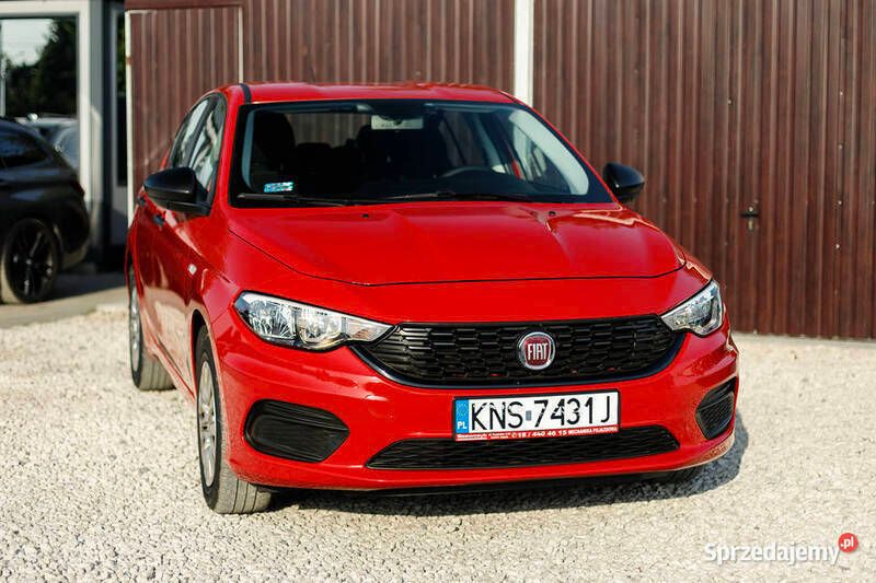 Czerwony Używany 2019 Fiat Tipo Lounge Sedan/Limuzyna | 42 900 zł (Uczciwa cena) - Obraz 1/4