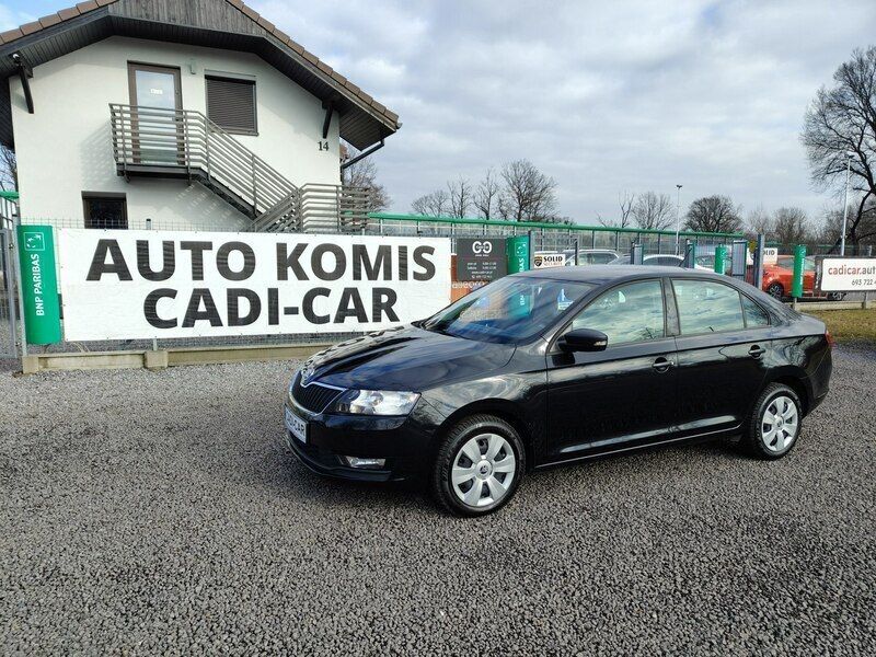 Czarny (metalik) Używany 2017 Skoda Rapid Hatchback | 35 900 zł (Uczciwa cena) - Obraz 1/4