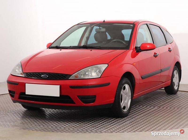 Używany Ford Focus 2004 Czerwony Hatchback