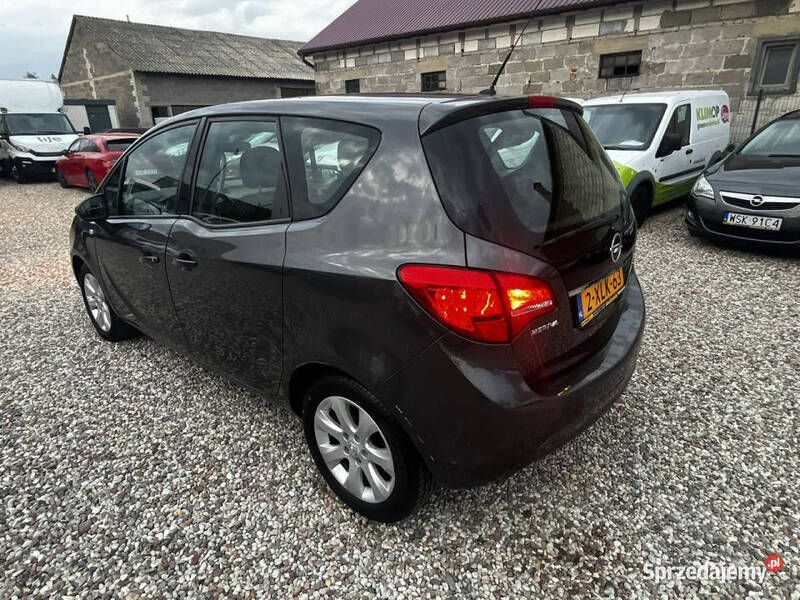 Szary Używany 2010 Opel Meriva Cosmo Minivan | 15 500 zł (Dobra cena) - Obraz 1/4